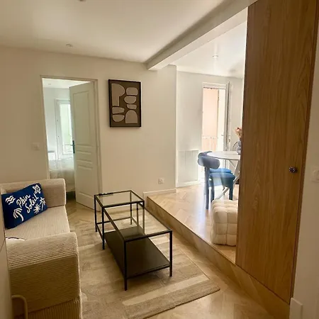 L'ecrin Sanaryen - Chic Two-room In The Heart Of The Pkg Alleys Apartment